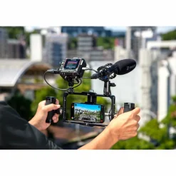 TASCAM FR-AV2 Compact 32-Bit Field Recorder & Timecode Generator